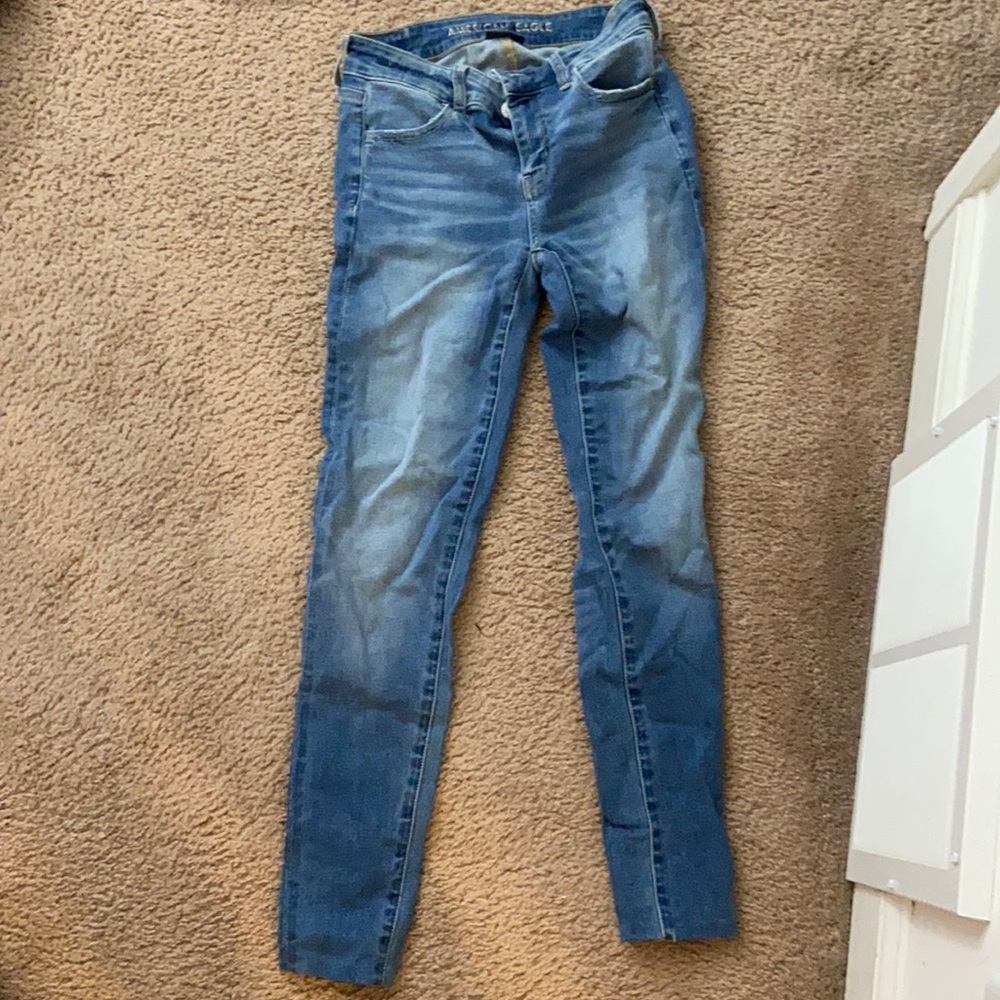 AE WMNS NWOT JEANS